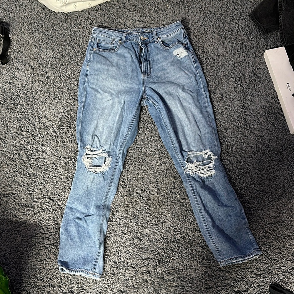 American eagle mom jeans